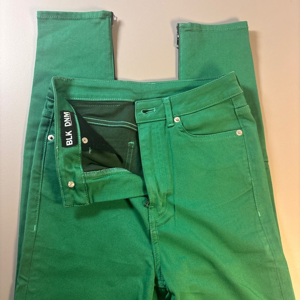 BLK DNM Green Zipper Ankle Skinny Jeans Women Size‎ 26 NWOT - Picture 4 of 10